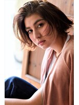リマ(RIMA)&nbsp;【RIMA】外国人風☆ノームコアでクラシカルな切りっぱなしボブ