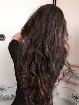 美髪舎 ドロップ(drop) 和漢で染めたツヤうるスタイル