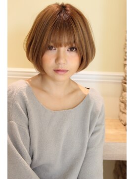 レウナ 外苑前(Reuna) 大人可愛いひし形ボブ　シルエットが綺麗なボブ