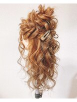 ファインモーグル(FINE MOGUL) ハーフアップ