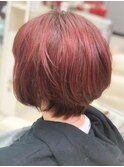 深みレッド×ふんわりショートボブ