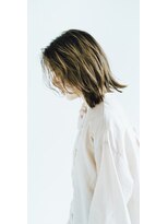 柔らかく自然な質感を　　ニュアンスロブ　くびれヘア
