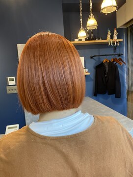 リノショアーズ 日本大通り店(RINOSHORES) 切りっぱなしボブオレンジベージュハイトーンダブルカラー
