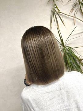 ヴィフ 大船(VIF) ウルフ/マチルダボブ/ピンクベージュ/インナーグレージュ/