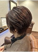 多毛で硬い髪のミセスも小顔補正立体カットで大人ショート♪