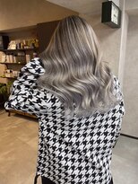 サニー 渋谷(SUNNY)&nbsp;バレイヤージュ、ハイライト、グレージュ、ミルクティー