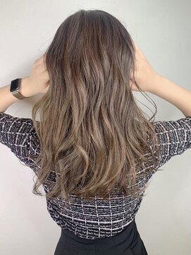 アンダーバーホワイト 泉佐野店(_WHITE) ☆ ハイライトカラー　ケアブリーチ　ダブルカラー　イルミナ