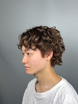 アドール(ADOR) 外国人風パーマ