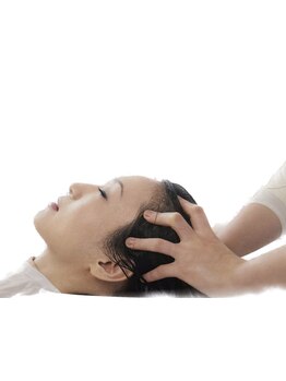 頭皮の状態を見極め、あなたに合ったヘッドスパをご提案◎頭皮ケアとヘッドスパで癒しのひと時を♪