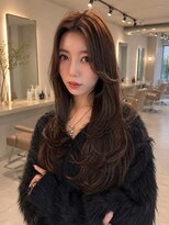エレノア 武蔵小杉店(Eleanor) レイヤーカットグレージュカラーバングカット暗髪