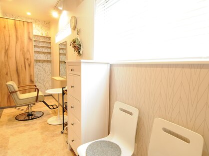 カミノマ(CAMINOMA)の写真