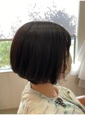 ショートボブ