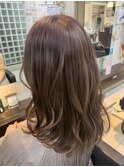 あざと可愛いピンクベージュ