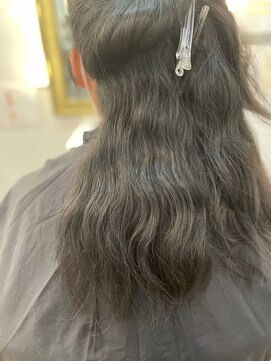 ミヤコウシティ美容室 ツヤサラストレート