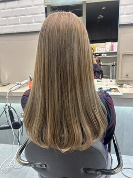 リリー(Lilley) 【lilley 稲永麻衣】ブリーチカラー+天神韓国ヘア