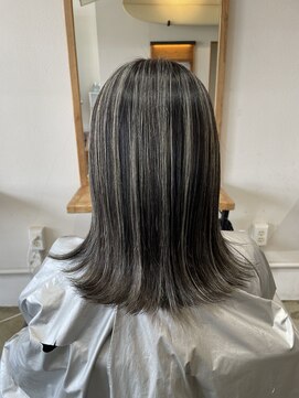 エイト オキナワ 沖縄新都心店(EIGHT okinawa) コントラストハイライトカラー