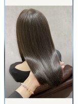 オートゥール(hair room Auteur)&nbsp;20代30代40代髪質改善カラーアッシュベージュ艶感ストレート