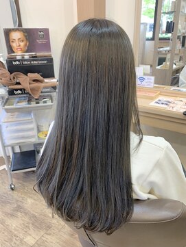 アルターリール(aL ter Rire) 黒髪/ボブルフ/ネビージュ/小顔/ワンレン/福原遼華