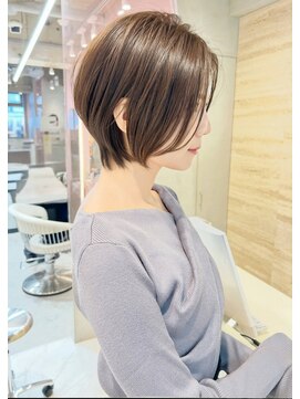 ロンドプロフィール 浦和(Lond profil) 大人可愛い20代30代40代黒髪前下がりショートボブ丸みショート◎