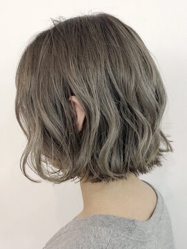 テクネ 天神大名(techne) 天神ニュアンスパーマレイヤーカットミディアムヘアウルフカット