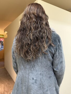 ヒントステーション(HINTSTATION) 〈浅草 半個室〉デジタルパーマ×ハイライト