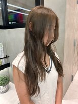 アルティファータ(artifata)&nbsp;ハイライトカラー　ナチュラルハイライト　ロングレイヤー