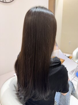 トワ 仙台店(toi) 【韓国・レイヤー】髪質改善 8レベル オリーブ【菊池ムサシ】