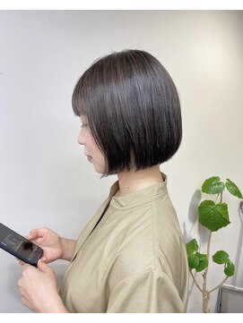 クオーレ(CUORE) 切りっぱなしボブ