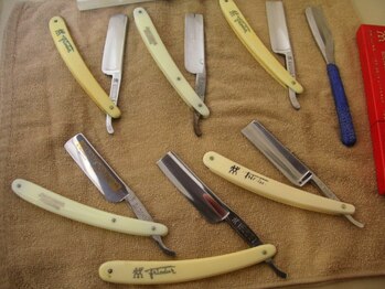 トリート(Treat)の写真/ヒゲも眉も、プロの技でデザイン◎ミリ単位のこだわりで、大人の男の品格をワンランク上げる身だしなみを*