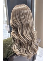リオリス ヘア サロン(Rioris hair salon)&nbsp;ミルクティーグレージュ／ハイトーンロング