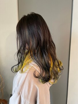 パルムヘアー(Palm hair) イエローインナーカラー