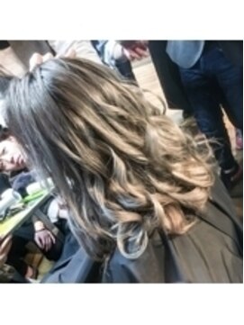 カラーリゾート エーアイ 川口元郷店 西川口 川口(Ai) グレーシルバー