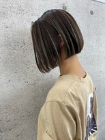 イキ 表参道(iki omotesando)&nbsp;モード/無造作ウェーブ/大人ガーリー[表参道駅]