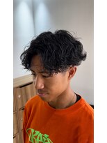 ダブルオオガキ (W-ogaki)&nbsp;波巻きスパイラルパーマセンターパートツーブロックメンズパーマ