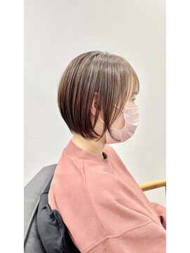 ピックアップ(ｐｉｃｋ ｕｐ) ショート　ボブ　髪質改善　縮毛矯正　白髪ぼかし