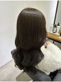 オリーブブラウン