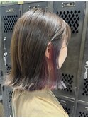 くびれヘア イヤリングカラー 切りっぱなしボブ