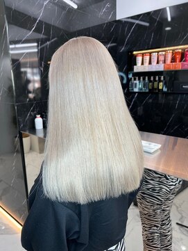 ラピス 渋谷本店(Lapis) ホワイトミルクティー/シールエクステ/レイヤーカット/髪質改善