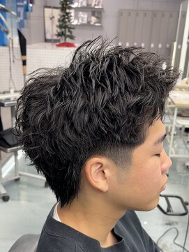 ゼストプール(ZEST POOL) 前後のギャップで魅せる、個性際立つマレットヘア。