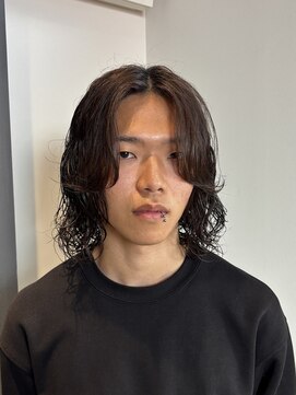 ボンドストーリールミエール(Bond Story lumiere) サーフカールツイストスパイラルボブパーマメンズボブ刈り上げ