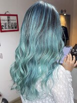 ブレイズヘアー(BLAZEhair)&nbsp;【個性ハイトーン】初音ミクカラーバレイヤージュ×ブリーチ２回