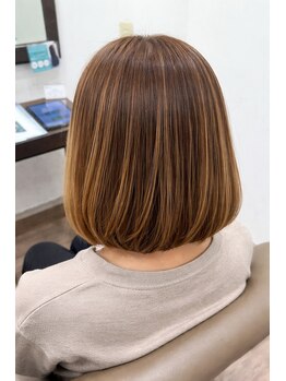 オシャマワールドコーヌコピアの写真/最高級Aujuaトリートメントで髪の状態に合わせてプロが選び、理想のうるツヤ髪に。