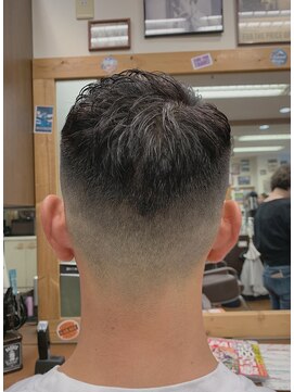 グルーマーズトウキョウ(GROOMER/S TOKYO) ショートフェード 【 刈り上げ 短髪 バーバー フェードカット 】