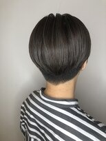 ブロッサム 東久留米店(Blossom)&nbsp;20代30代40代小顔ハンサムショートアッシュブルーブラック