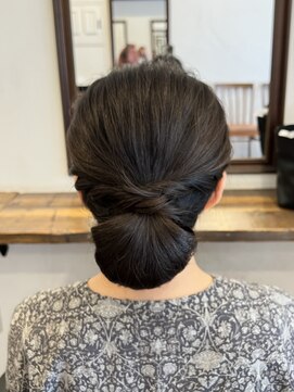 ジューム(Jeum) お着物にも合う＊きれいめシニヨン