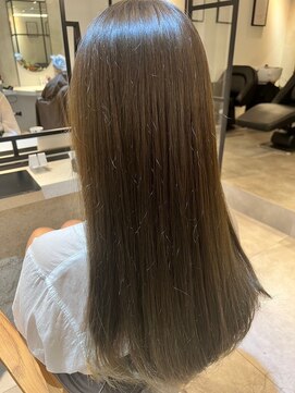 ジーナ 千葉(Zina) 大人かわいい20代30代40代小顔ショコラベージュ１Zina千葉