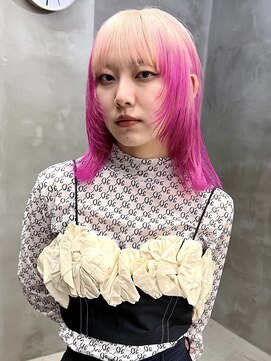 テトヘアー(teto hair) ルーツカラー、ピンク、ウルフ、前髪パッツン