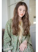 主役級の可愛いを♪ロングヘアのスパイラルパーマ・・・HINATA
