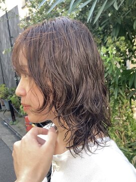 ヘアー アレス(hair ales) 黒髪 ボブルフ ネビージュ 小顔 ワンレンウェーブパーマ