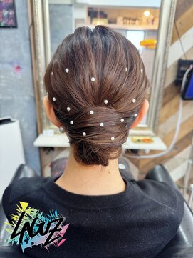 ラグズ 茅ヶ崎(LAGUZ) 【ヘアセット】華やかさと上品さを兼ね備えたパールアレンジ